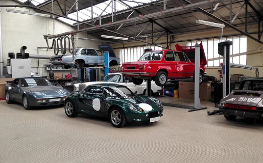 garage spécialisées en voiture de collection